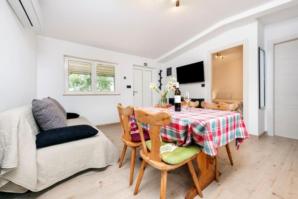Kuca Za Odmor Toncas Villa Rovinj Ngoại thất bức ảnh